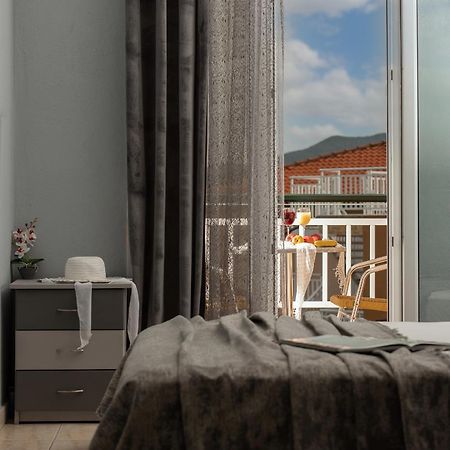 House Toula Elegant Apartment Сарти Екстериор снимка
